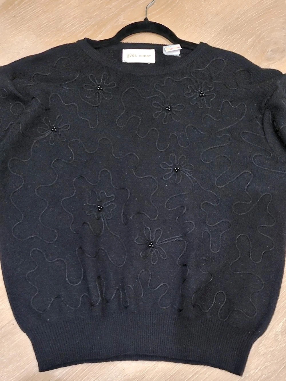 Yves Vene Embroidered Floral Crewneck Sweater in Black Size 40